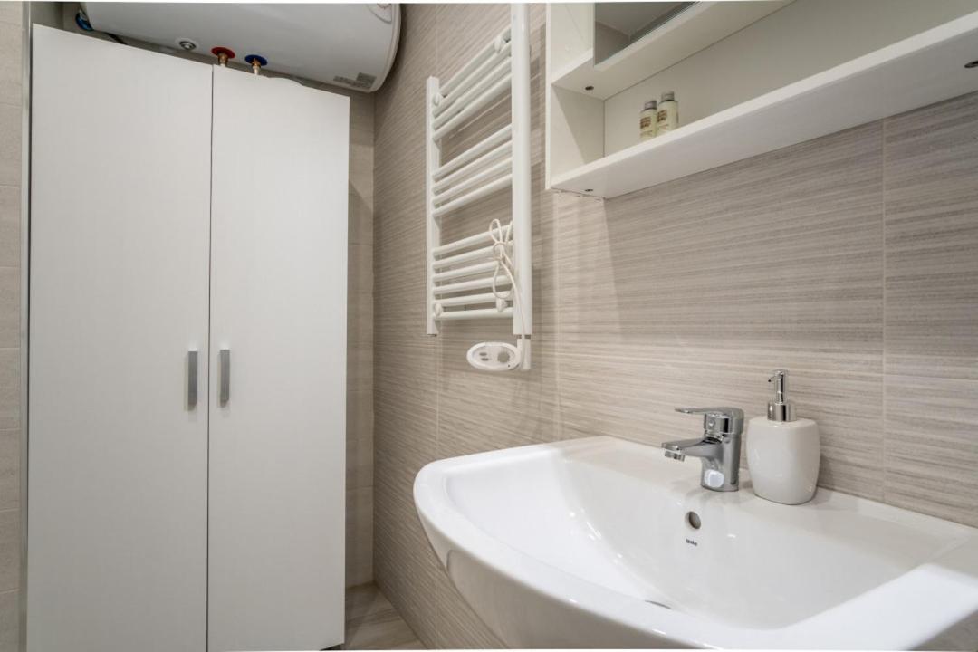 Apartamento Modern- 1 Bd 1,5 Bth- Delicias Atocha Madrid Exterior foto